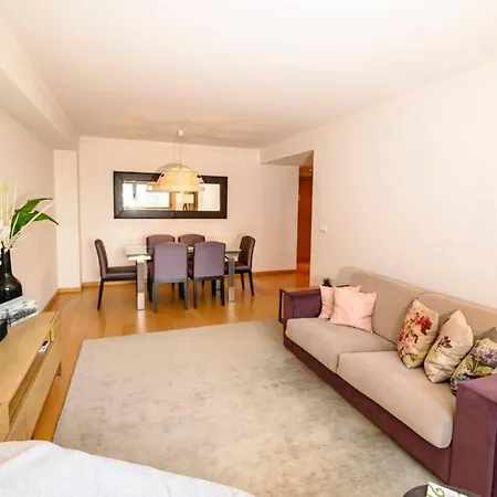Apartment D. Joao In Parque Nacoes Lisbon