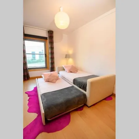 Apartment D. Joao In Parque Nacoes *